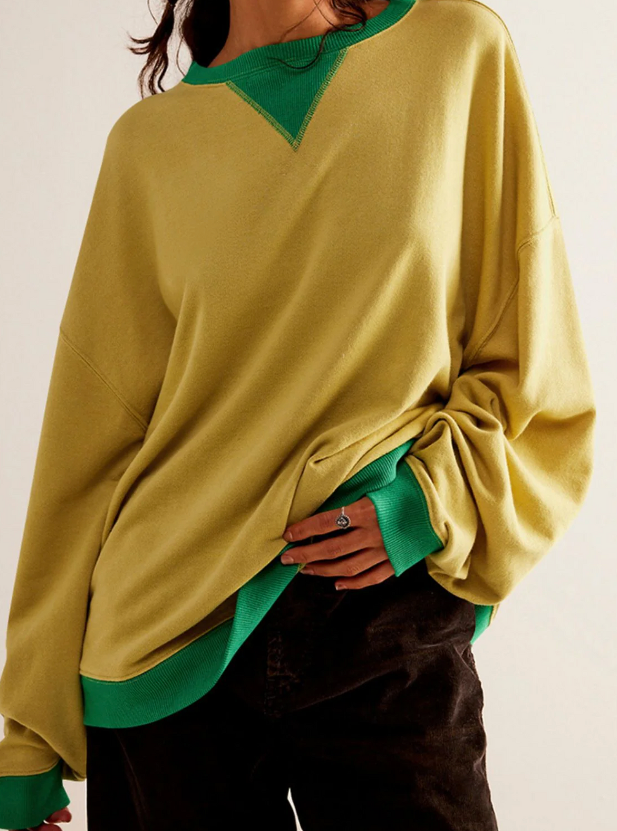 Contrast Trim Round Neck Sweatshirt